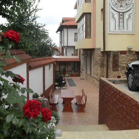Стаи За Гости - Семейна Къща За Гости Ивел Bansko Esterno foto